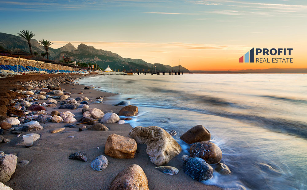 пляж в Конаклы, Турция